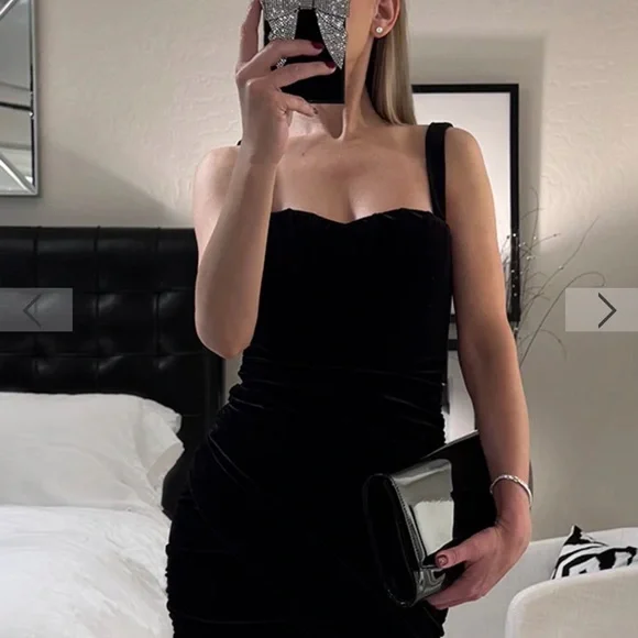 Flaunt Elite Black Square Rhinestone Bow Brilliance iPhone 15 Pro Max Case - Picture 8 of 8